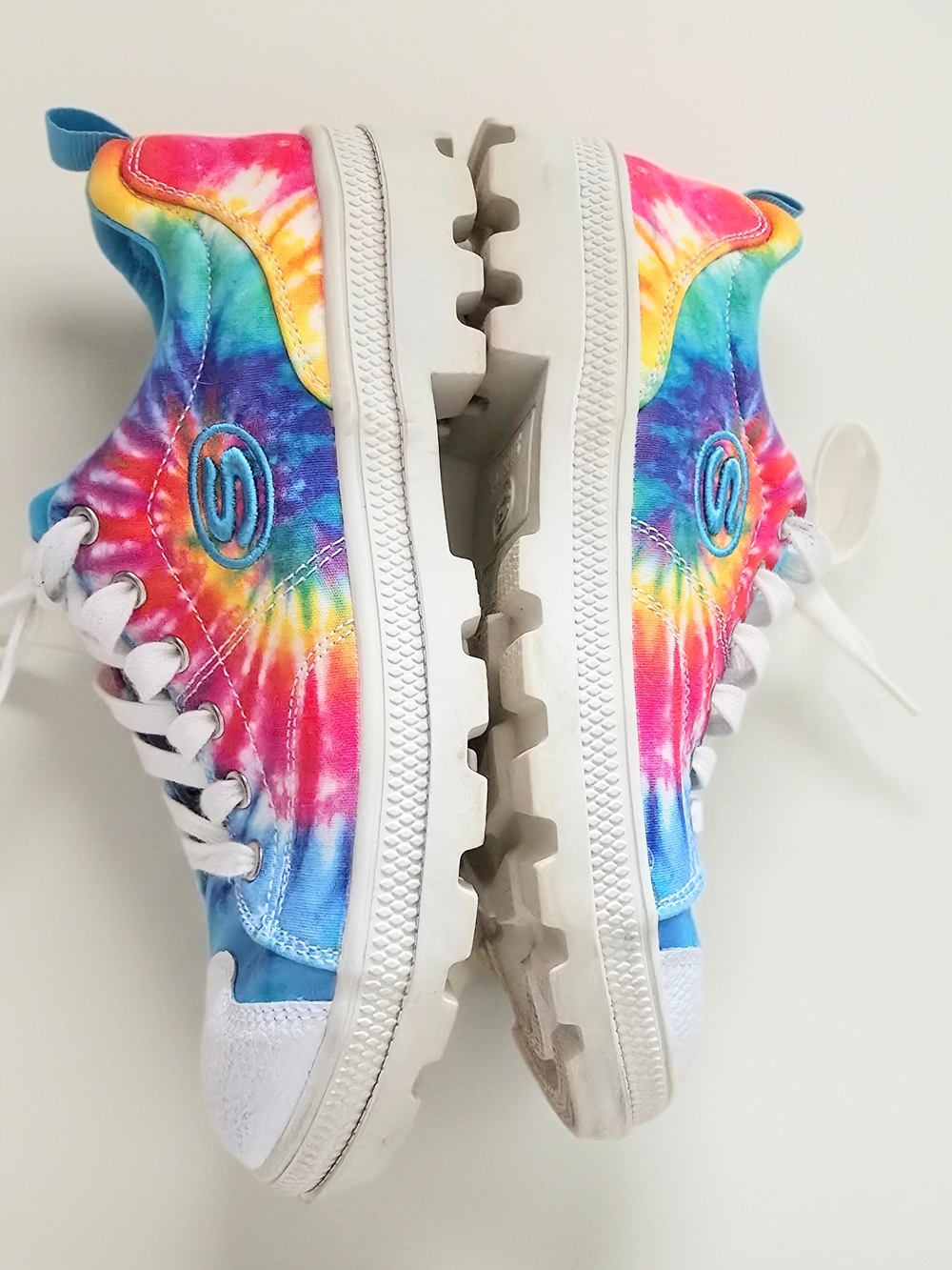 Skechers Tie-Dye Canvas Sneakers Multicolor Low-Top - Picture 2 of 8